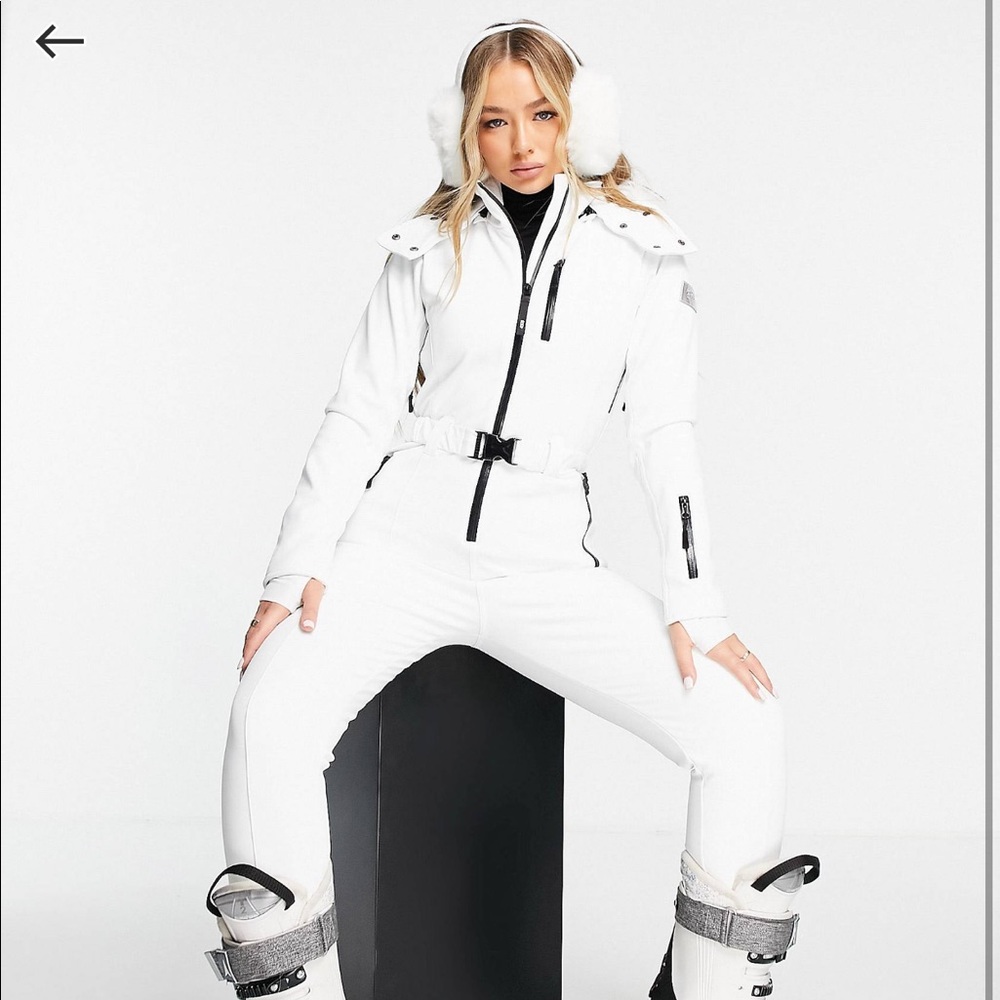Ski suit white size 6